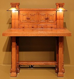 Desk by Frank Lloyd Wright/George Mann Niedecken (1908)
