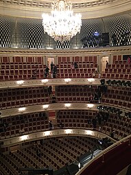 2017年0月3日，重新开放之日的国家歌剧院剧场。