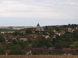A general view of Saint-Aubin-Château-Neuf