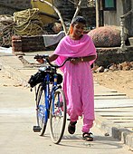 K17. A young woman in Mahabalipuram, Tamil Nadu.