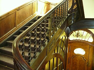 Oak staircase and railings