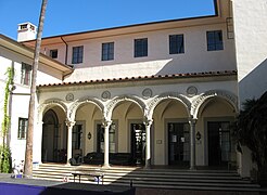 Dabney House courtyard in 2008