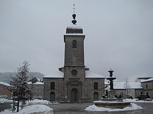 雪中的圣西尔和圣朱莉叶特教堂（法语：Église Saint-Cyr-et-Sainte-Julitte de Champagnole）