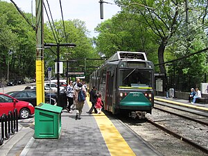 长木站出城方向列车（2011年5月）