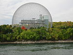 建筑学家理查德·巴克明斯特·富勒设计的加拿大1967年世界博览会球形圆顶薄壳建筑