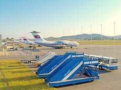 高丽航空的伊留申-76，图-204，伊尔-62，图-154和图-134在平壤顺安国际机场