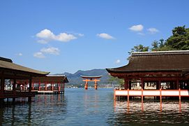 Itsukushima Shrine and Torii Gate (Hatsukaichi)