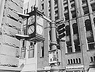 Clock at Griswold and State Streets, July 1942