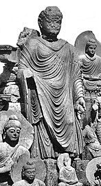 A Buddha from Loriyan Tangai from the same period.[36]