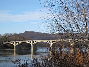 Specialist Dale J. Kridlo Memorial Bridge (U.S. Route 11); West Pittston is on the left