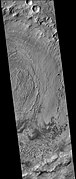 菲尔索夫陨击坑，火星勘测轨道飞行器背景摄像机拍摄。