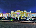 Bareilly Junction taxi stand at night