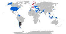 World map showing F-16 operators. Current operators are the US, Venezuela, Chile, Portugal, Morocco, The Netherlands, Belgium, Poland, Romania, Ukraine, Greece, Turkey, Iraq, Israel, Jordan, Egypt, Bahrain, the UAE, Oman, Pakistan, Thailand, Indonesia, South Korea, and Taiwan. Former operators are Norway and Italy. Future operators are Argentina, Slovakia, and Bulgaria.