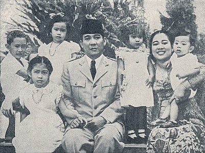 Sukarno and family