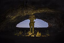 A view from behind the Shapur statue