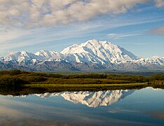 阿拉斯加州的迪纳利山是北美洲最高的山脉