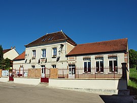 The town hall in Collemiers