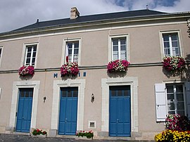 The town hall in Loiré