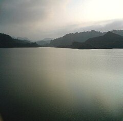 The nearby Khai Dam Lake