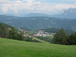 Jenesien seen from the west