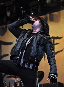 Craig Mabbitt in 2013