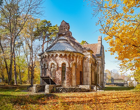 图为位于乌克兰文尼察州佩切拉的波托基陵墓教堂（Potocki Mausoleum Chapel）。