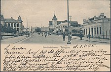 约1902年的胶州旅馆及周边的水师饭店、贝格学生公寓（左侧）等建筑