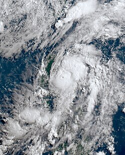 5月26日，正處於最高強度的艾雲尼