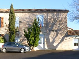 The town hall in Sousmoulins