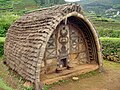 A Toda tribal hut exemplifies Indian vernacular architecture.
