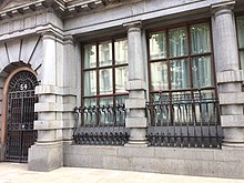 'Grindlay & Co' lettering can still be seen on the railings outside 54 and 55 Parliament Street (2017)
