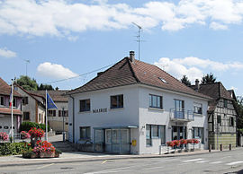 The town hall in Roppentzwiller