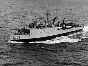 Fort Mandan (LSD-21) underway, date and place unknown.