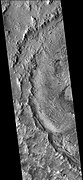火星勘测轨道飞行器背景摄像机看到的菲尔索夫陨击坑西侧地表上的岩层，注：这是前面菲尔索夫陨击坑西侧图像的放大版。