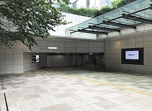 東京廣場公園直結的3號出入口 （2018年8月11日攝）