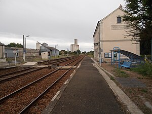 讷耶-蓬皮埃尔站站台