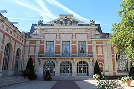 市政剧场（法语：Théâtre municipal de Fontainebleau）