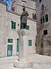 Sculpture of Juraj Dalmatinac, the constructor of the cathedral, in front of the main entrance