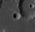 卫星坑"巴塔尼 C"和"巴塔尼 B"，月球勘测轨道飞行器拍摄。