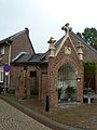 Pump and chapel at Raadhuisstraat & Kaakstraat