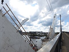 Construction of the new Frederick Douglass Bridge in 2020