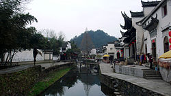 龙川村