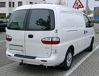 Hyundai H-1 van rear (first facelift)
