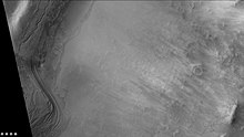 索思陨击坑内土丘南部的地层，注：这是前一幅东侧图像的放大版。