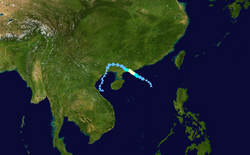 台风查帕卡的路径图
