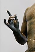 https://commons.wikimedia.org/wiki/Category:Ancient_Roman_bronze_of_a_haranguing_boy_in_the_Metropolitan_Museum