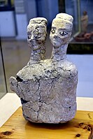 约旦考古博物馆的安加扎勒双头雕像