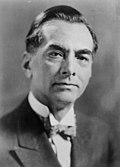 Manuel Quezon LCCN2011647833 (cropped).jpg