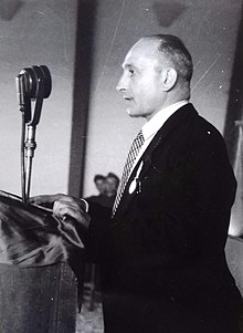 Sejfulla Malëshova giving a speech