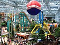 美国最大的商场，美国明尼苏达州Bloomington的Mall of America，内设游乐场